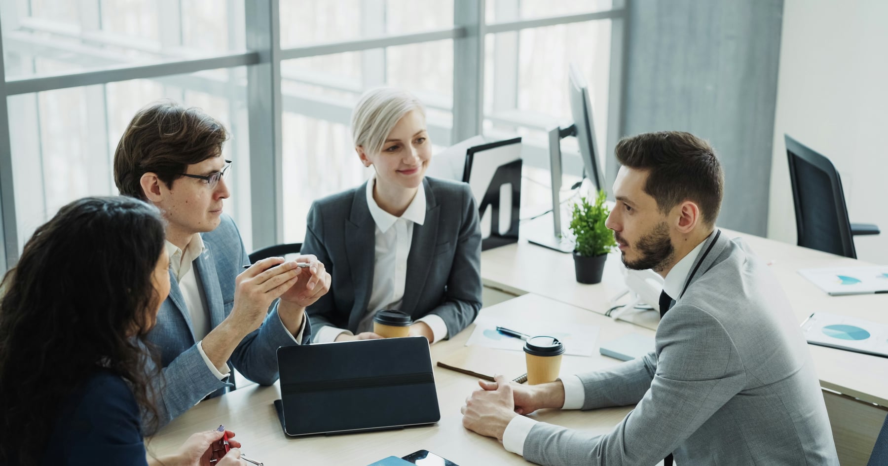 The Minimum You Should Know About Hiring a Lawyer on a Contingency Fee