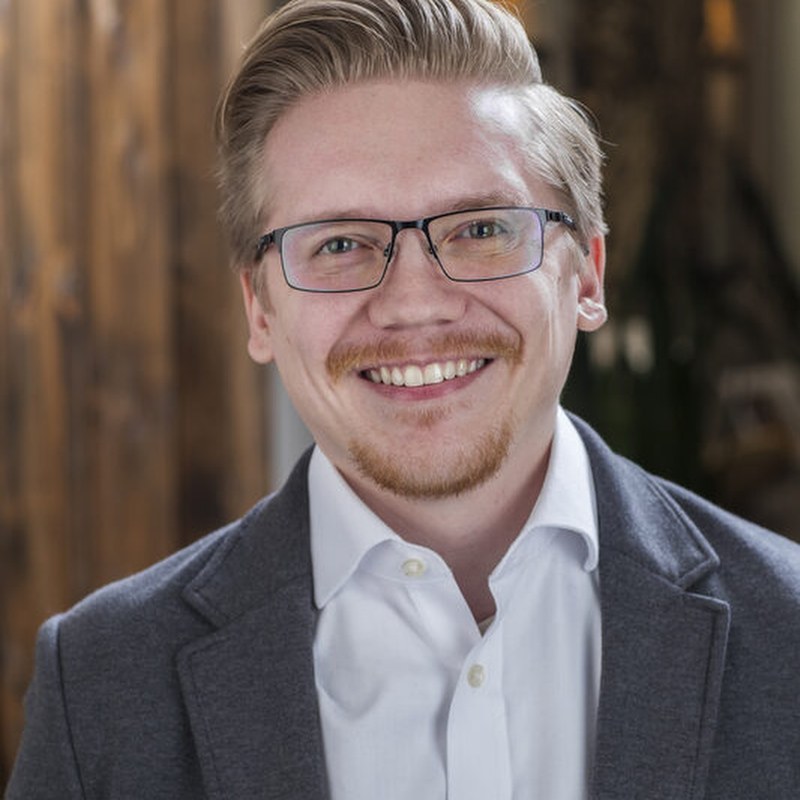 Zach Louton — Associate — San Antonio
