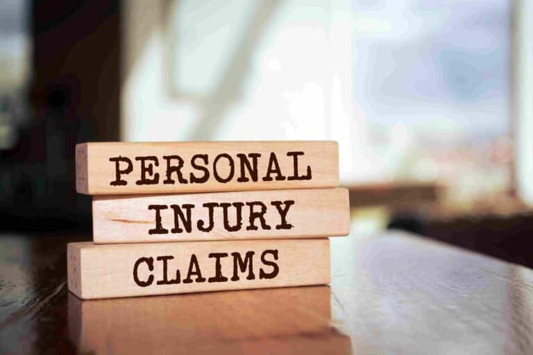 How Do Insurance Claims and Personal Injury Lawsuits Differ scaled